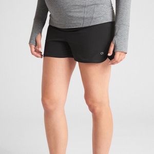Gap fit maternity athletic shorts